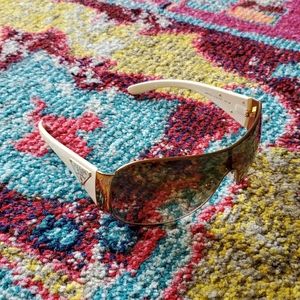 Prada Sunglasses SPR57 L